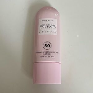 Glow Recipe Watermelon Glow Niacinamide Sunscreen SPF 50
